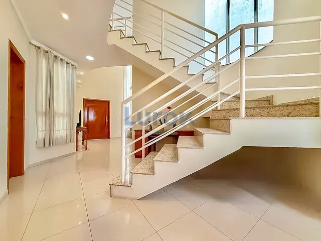 Casa com 308m² 3 quartos e 4 banheiros, à venda, no bairro Jardim Alto da Colina em Valinhos