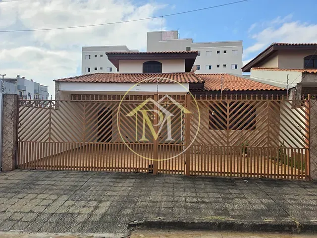 Casa com 250m² 3 quartos e 2 banheiros, à venda, no bairro Vila Espírito Santo em Sorocaba