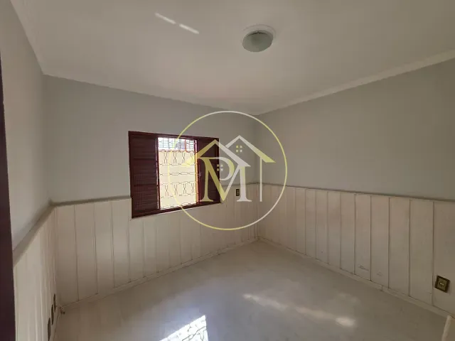 Casa com 250m² 3 quartos e 2 banheiros, à venda, no bairro Vila Espírito Santo em Sorocaba