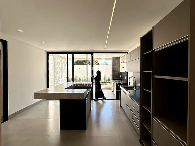 Casa com 210m² 3 quartos e 4 banheiros, à venda, no bairro Parque Amazônia em Goiânia