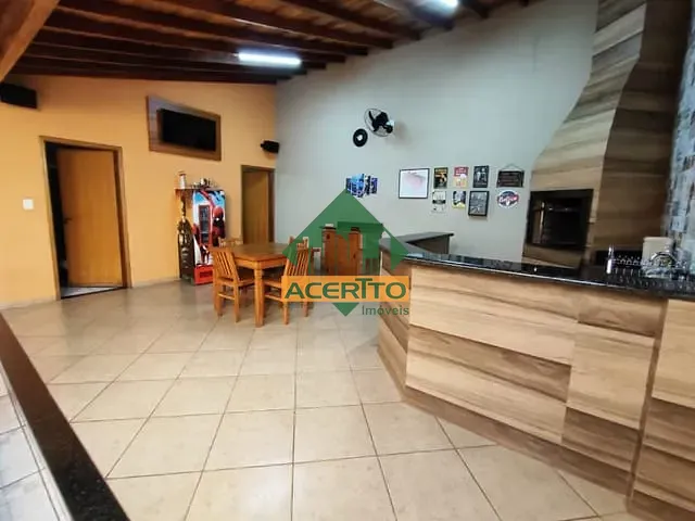 Casa com 164m² 2 quartos e 2 banheiros, à venda, no bairro Conjunto Residencial Toyokazu Kawata em Araçatuba