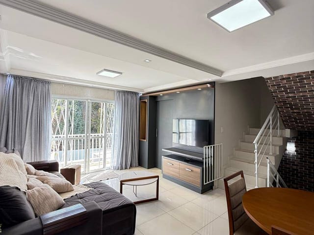 Casa com 172m² 4 quartos e 4 banheiros, à venda, no bairro Estrela em Ponta Grossa