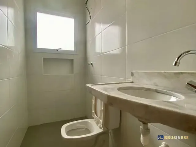 Casa 2 quartos e 3 banheiros, à venda, no bairro Centro em Bertioga