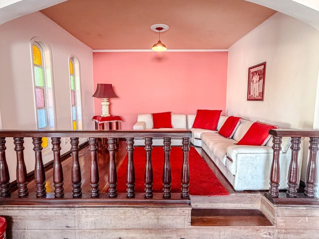 Casa 2 quartos e 3 banheiros, à venda, no bairro Centro em Macaé