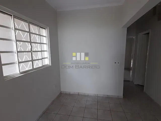 Casa 3 quartos e 2 banheiros, à venda, no bairro Parque Bandeirantes I (Nova Veneza) em Sumaré