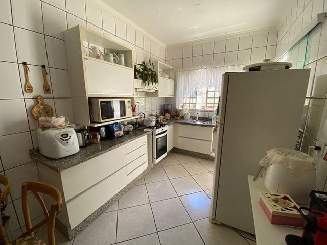 Foto do Casa - Casa térrea à venda com 2 quartos sendo 1 suíte, 2 banheiros, 2 vagas, completa de armários, Condomínio Residencial Ipê, Santiago II, Londrina. | Guepardo Imob