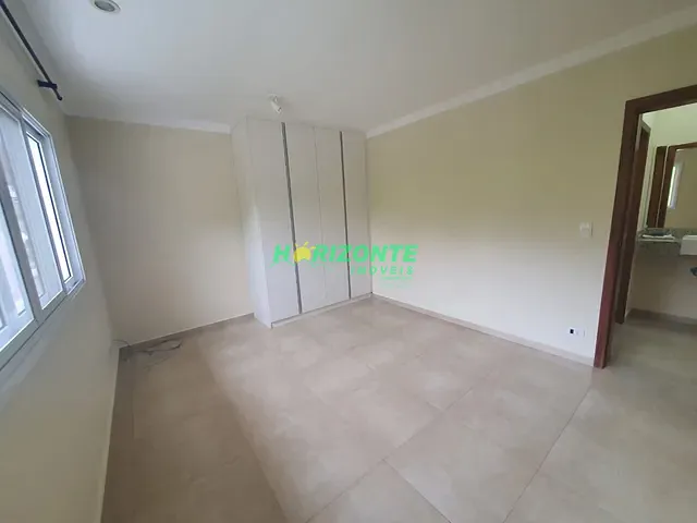 Casa com 297m² 4 quartos e 5 banheiros, à venda ou para alugar, no bairro Urbanova em São José dos Campos
