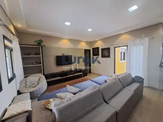 Casa com 1070m² 6 quartos e 6 banheiros, à venda, no bairro Clube de Campo Valinhos em Valinhos