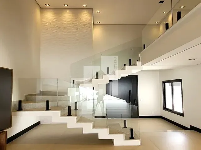 Casa com 250m² 4 quartos e 4 banheiros, à venda, no bairro Loteamento Reserva Ermida em Jundiaí