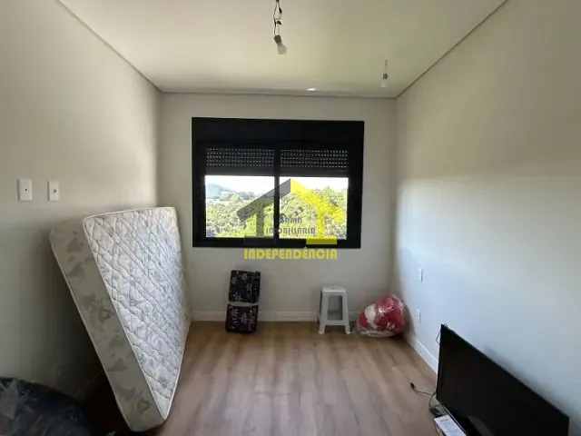 Casa com 387m² 3 quartos e 2 banheiros, para alugar, no bairro Jardim do Leste em Itatiba