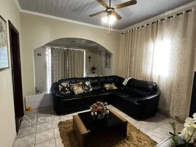 Casa com 228m² 3 quartos e 2 banheiros, à venda, no bairro Vila Antônio Augusto Luiz em Caçapava