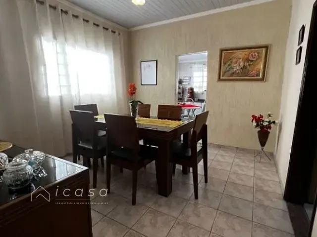 Casa com 228m² 3 quartos e 2 banheiros, à venda, no bairro Vila Antônio Augusto Luiz em Caçapava