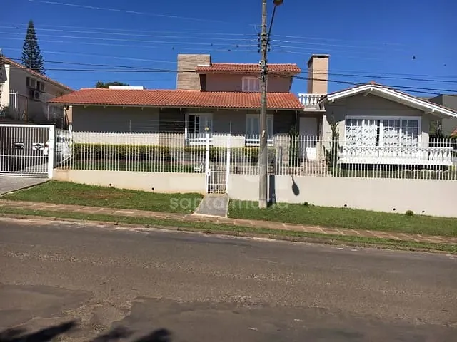 Casa com 423m², à venda, no bairro Maria Goretti em Chapecó