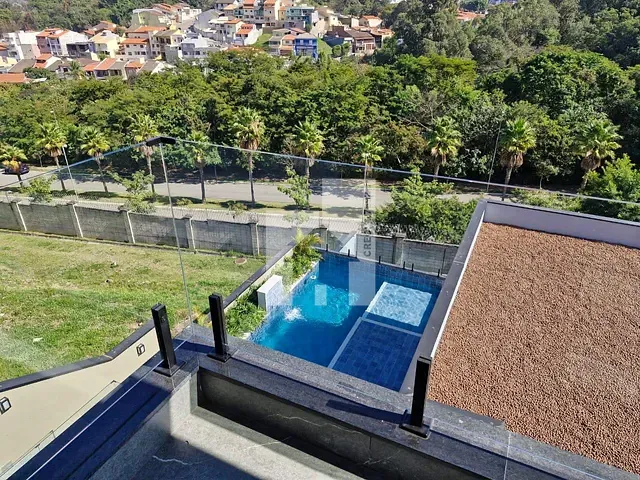 Casa com 656m² 3 quartos e 5 banheiros, à venda, no bairro Jardim Florestal em Jundiaí