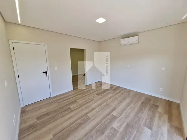 Casa com 656m² 3 quartos e 5 banheiros, à venda, no bairro Jardim Florestal em Jundiaí