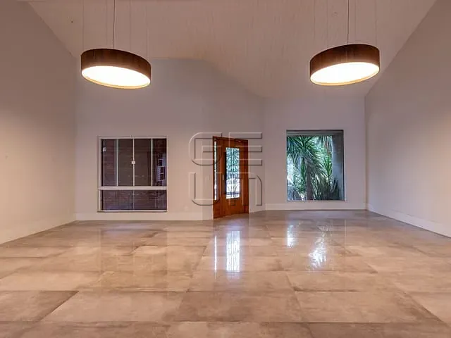 Casa com 1200m² 5 quartos e 6 banheiros, à venda, no bairro Jardim São Jorge em Londrina