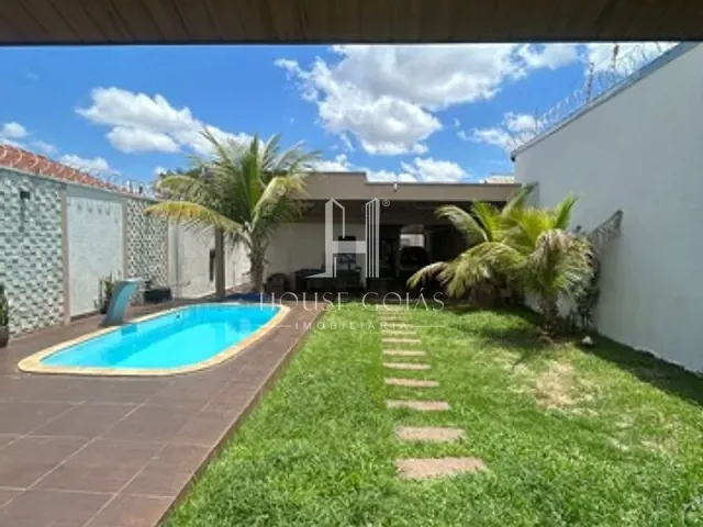 Casa com 400m² 3 quartos e 3 banheiros, à venda, no bairro Parque Oeste Industrial em Goiânia