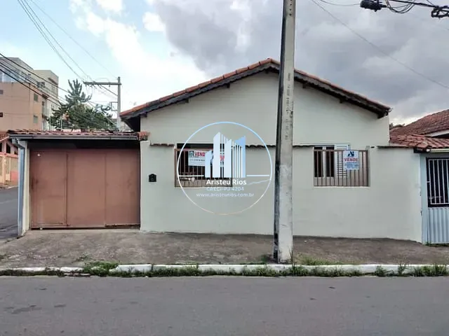 Casa com 120m² 3 quartos e 2 banheiros, à venda, no bairro Recanto dos Fernandes em Pouso Alegre