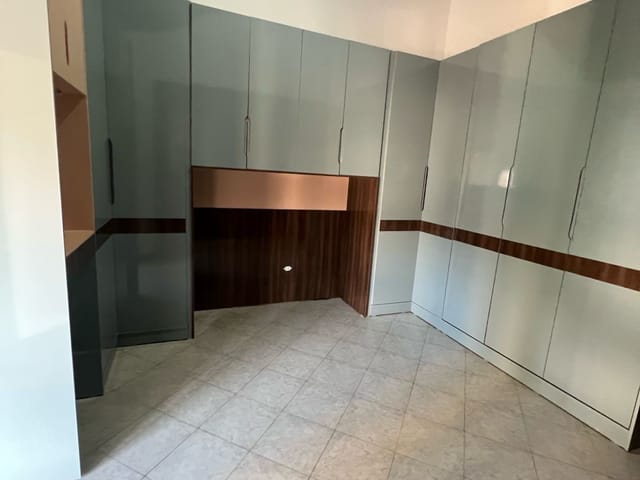 Casa 3 quartos e 3 banheiros, à venda, no bairro Glória em Macaé
