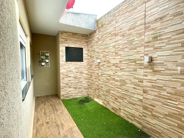 Casa com 265m² 4 quartos e 3 banheiros, à venda, no bairro Estrela em Ponta Grossa