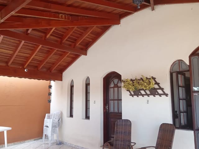 Casa com 267m² 3 quartos e 1 banheiro, à venda, no bairro Santana em Pindamonhangaba