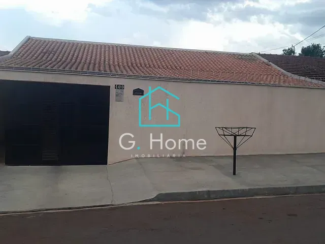 Casa com 230m² 3 quartos e 2 banheiros, à venda, no bairro Newton Guimarães em Londrina