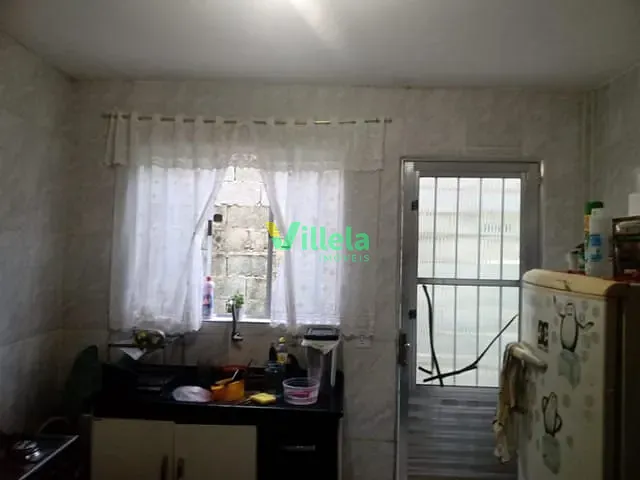 Casa com 130m² 2 quartos e 1 banheiro, à venda, no bairro Jardim Caiubi em Itaquaquecetuba