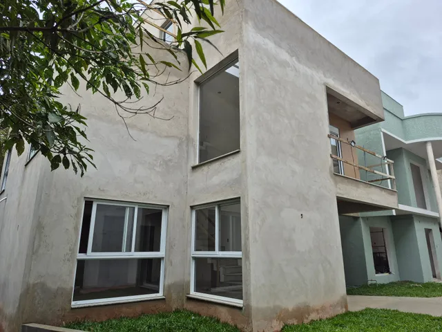 Casa 4 quartos e 5 banheiros, à venda, no bairro Santa Felicidade em Curitiba
