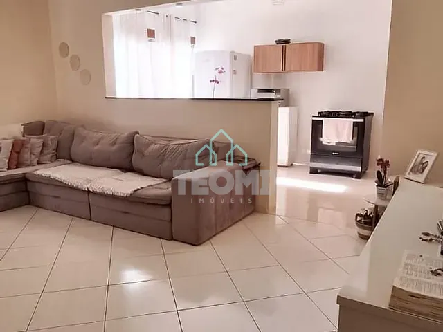 Casa 3 quartos e 3 banheiros, à venda, no bairro Jardim Columbia em Taubaté