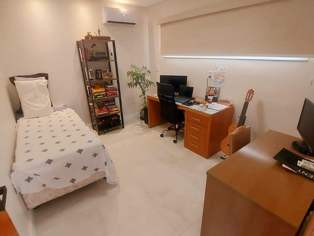 Casa 5 quartos e 5 banheiros, à venda, no bairro Mar do Norte em Rio das Ostras