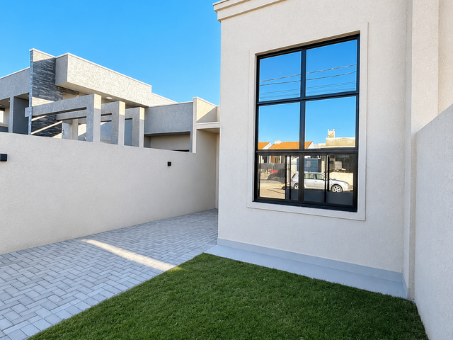 Casa com 80m² 2 quartos e 2 banheiros, à venda, no bairro Uvaranas em Ponta Grossa