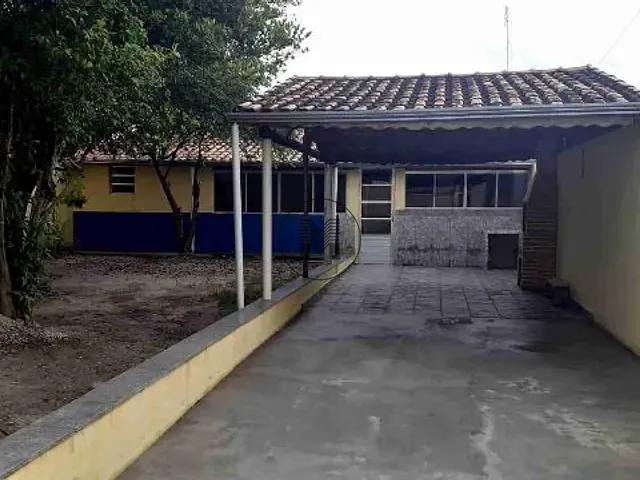 Casa com 225m² 2 quartos e 1 banheiro, à venda, no bairro Engenheiro Neiva em Guaratinguetá