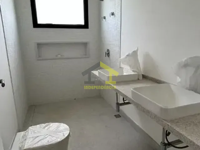 Casa com 504m² 3 quartos e 4 banheiros, à venda, no bairro Santa Cruz em Itatiba