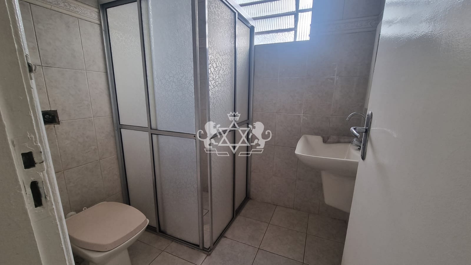 Casa à venda com 4 quartos, 300m² - Foto 14