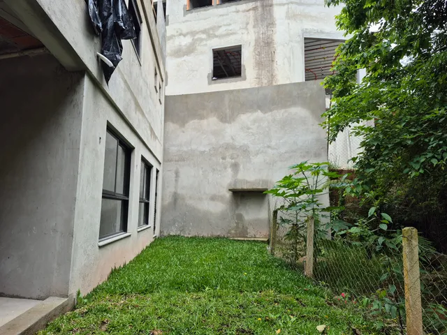 Casa 3 quartos e 5 banheiros, à venda, no bairro Santa Felicidade em Curitiba