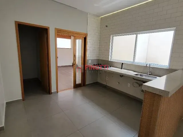 Casa 4 quartos e 4 banheiros, à venda, no bairro Vila Gonçalves em São Bernardo do Campo