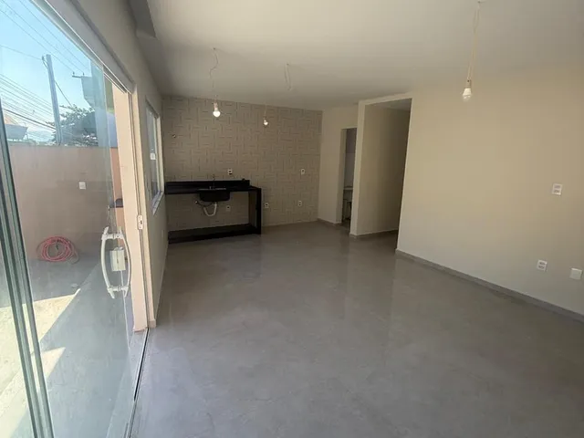 Casa com 100m² 3 quartos e 2 banheiros, à venda, no bairro Aroeira em Macaé