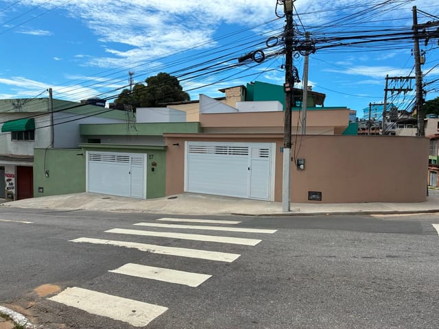 Casa com 100m² 3 quartos e 2 banheiros, à venda, no bairro Aroeira em Macaé