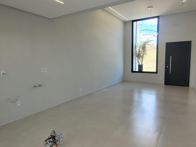 Casa 3 quartos e 2 banheiros, à venda, no bairro Jardim Carvalho em Ponta Grossa