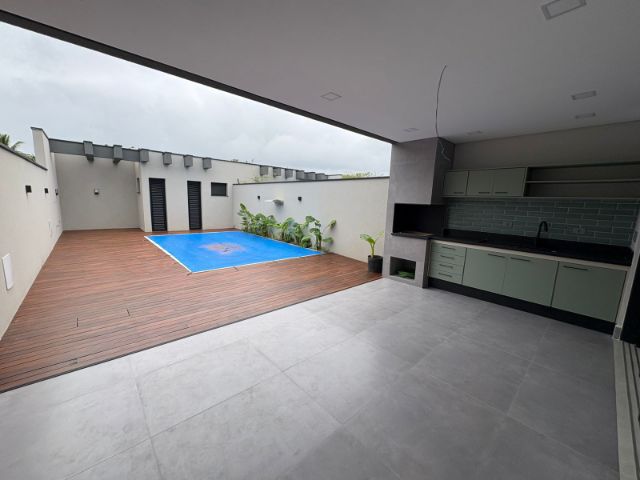 Casa 3 quartos e 2 banheiros, à venda, no bairro São Lourenço em Bertioga