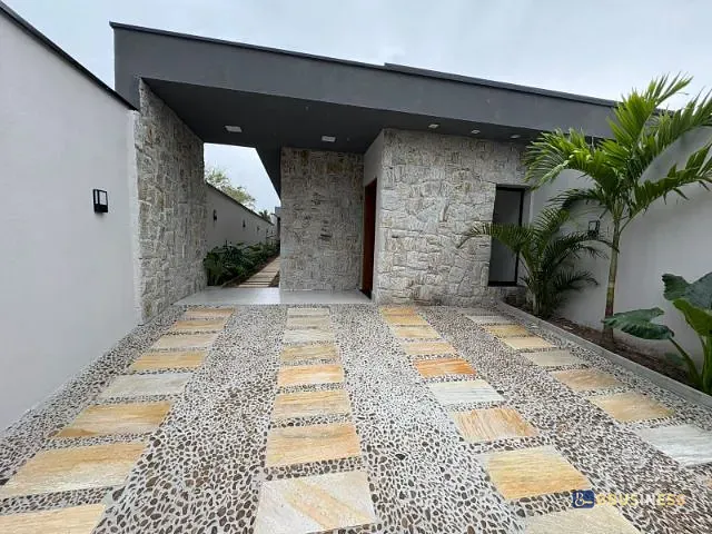 Casa 3 quartos e 2 banheiros, à venda, no bairro São Lourenço em Bertioga