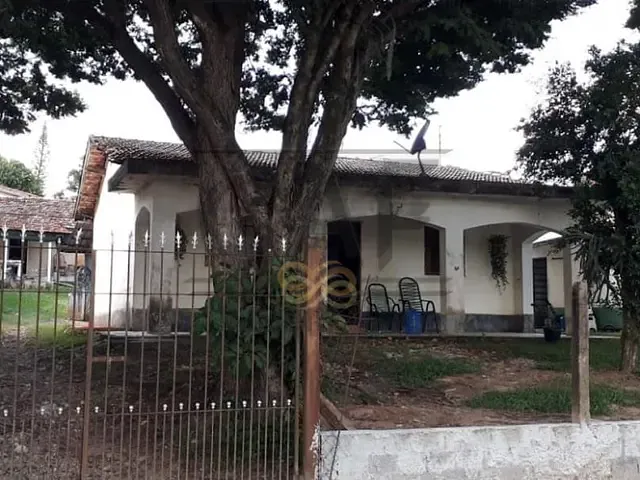Casa com 871m² 2 quartos e 1 banheiro, à venda, no bairro Centro em Holambra