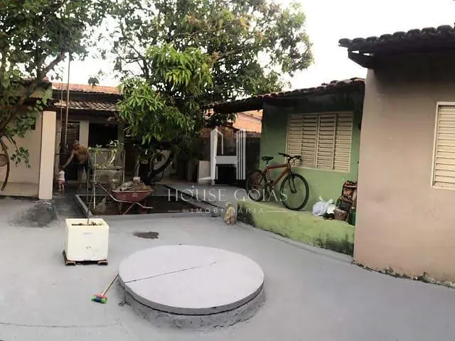 Casa com 300m² 3 quartos e 3 banheiros, à venda, no bairro Ilda em Aparecida de Goiânia