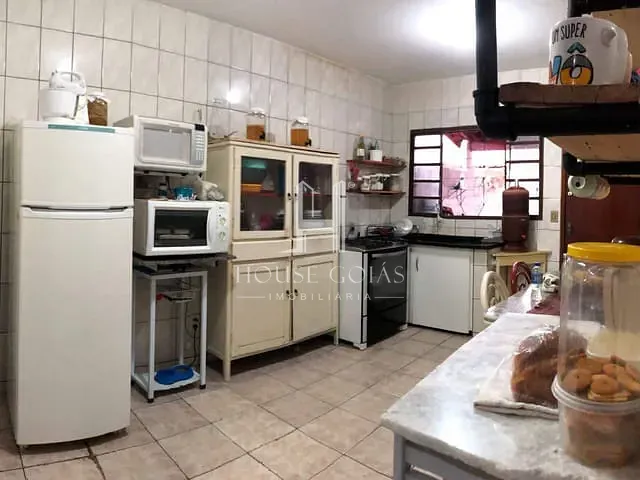Casa com 300m² 3 quartos e 3 banheiros, à venda, no bairro Ilda em Aparecida de Goiânia