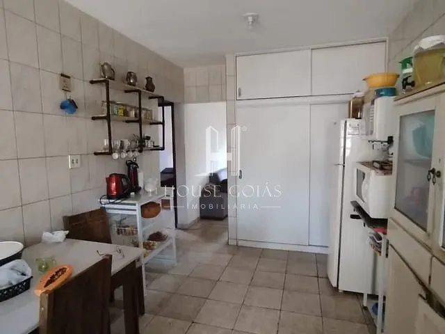 Casa com 300m² 3 quartos e 3 banheiros, à venda, no bairro Ilda em Aparecida de Goiânia