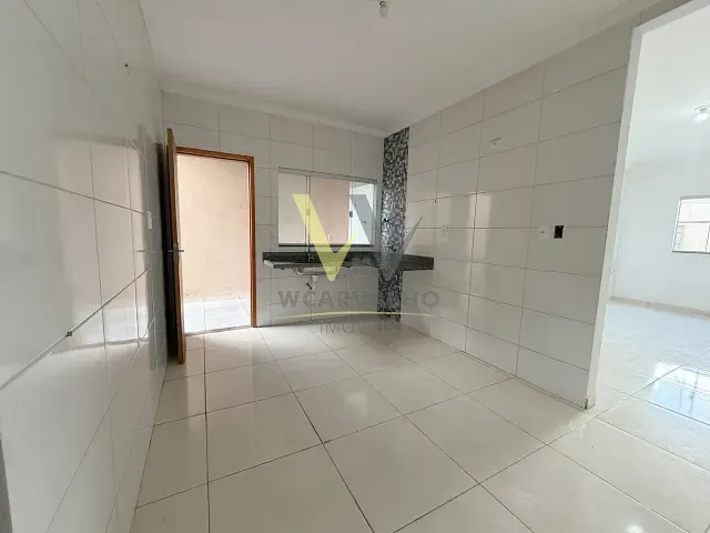 Casa com 200m² 2 quartos e 1 banheiro, para alugar, no bairro Residencial Itatiaia em Anápolis