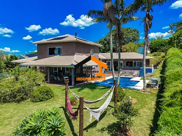Casa com 2000m² 4 quartos e 3 banheiros, à venda, no bairro Condomínio Capela do Barreiro em Itatiba