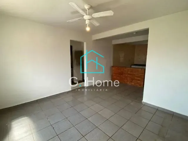 Casa com 197m² 2 quartos e 1 banheiro, para alugar, no bairro Carnascialli em Londrina