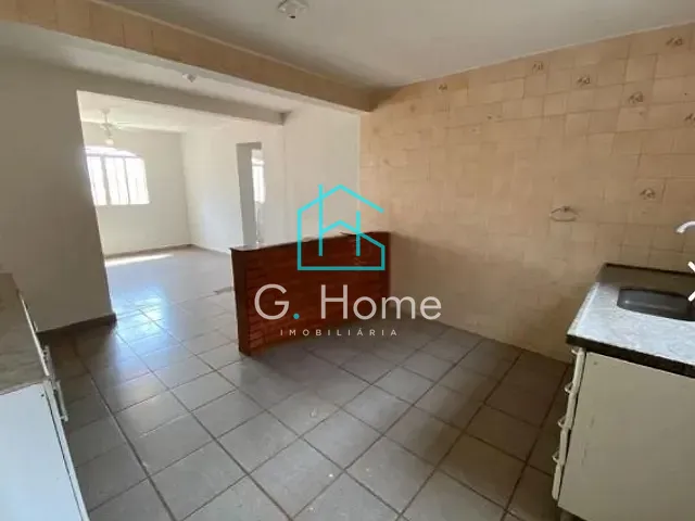 Casa com 197m² 2 quartos e 1 banheiro, para alugar, no bairro Carnascialli em Londrina