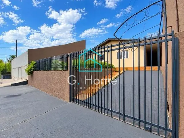 Casa com 197m² 2 quartos e 1 banheiro, para alugar, no bairro Carnascialli em Londrina